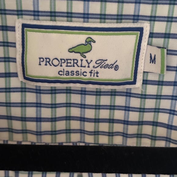 Button down - Picture 2 of 2